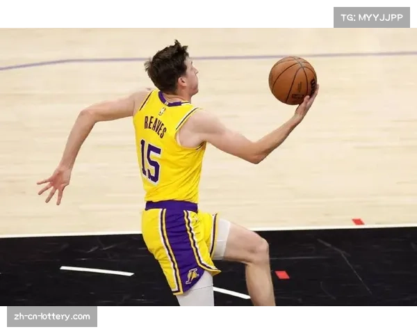 湖人后卫里夫斯谈球队责任，称无论队友是谁都将全力以赴